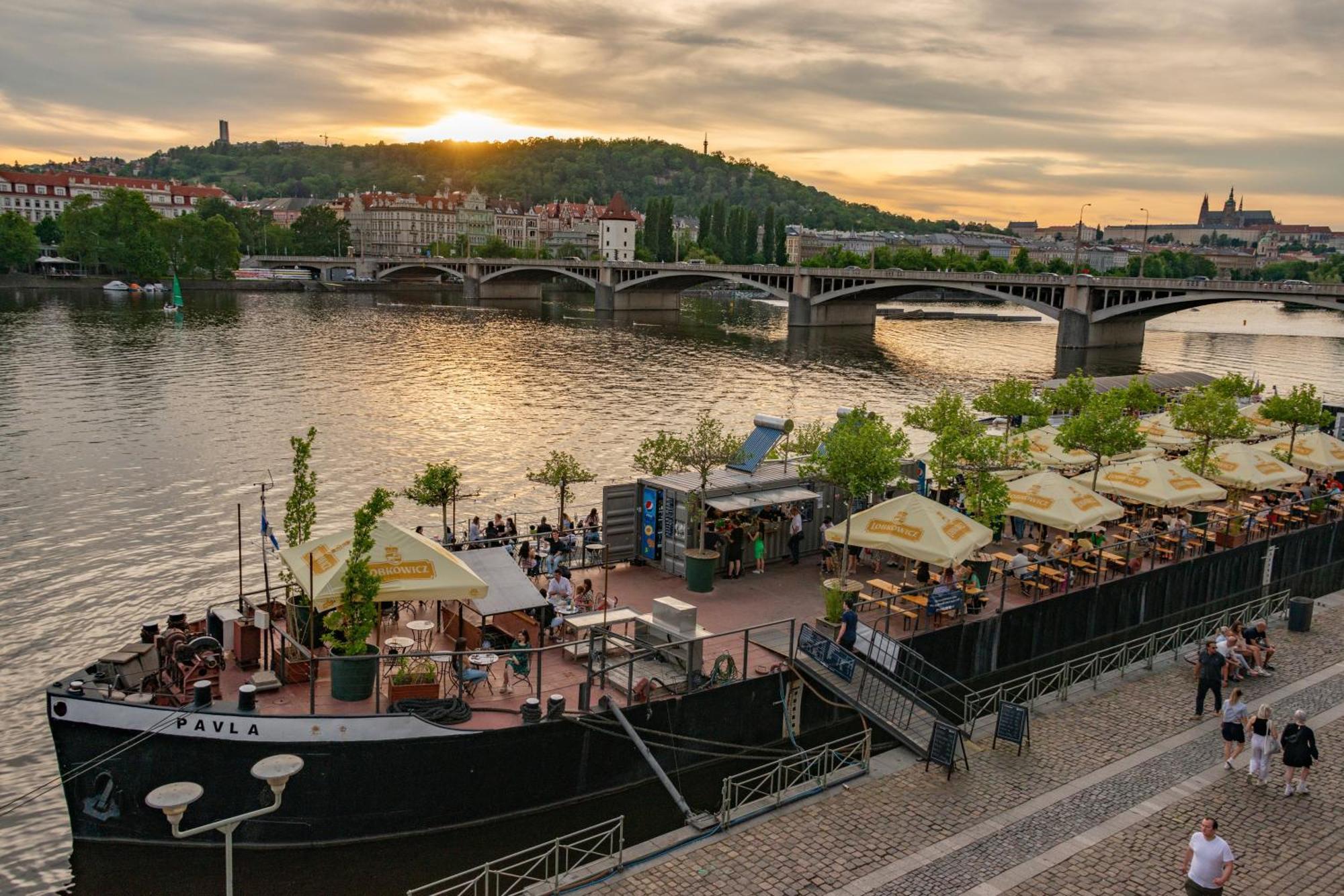 Cozy Homestay At Andel Prague Exterior photo